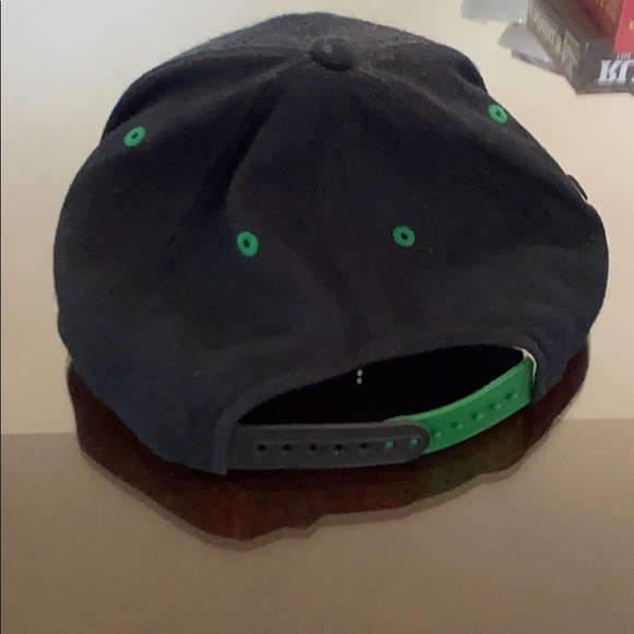 Notre Dame SnapBack - Picture 2 of 3